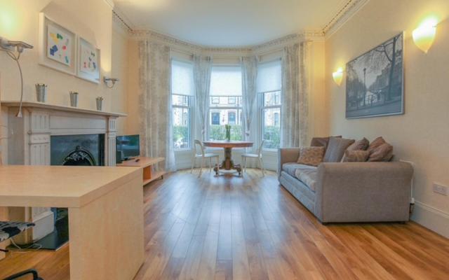 Queens Large 2 Bdr & 1 Bdr Apartments By Belfast City Breaks Exterior foto